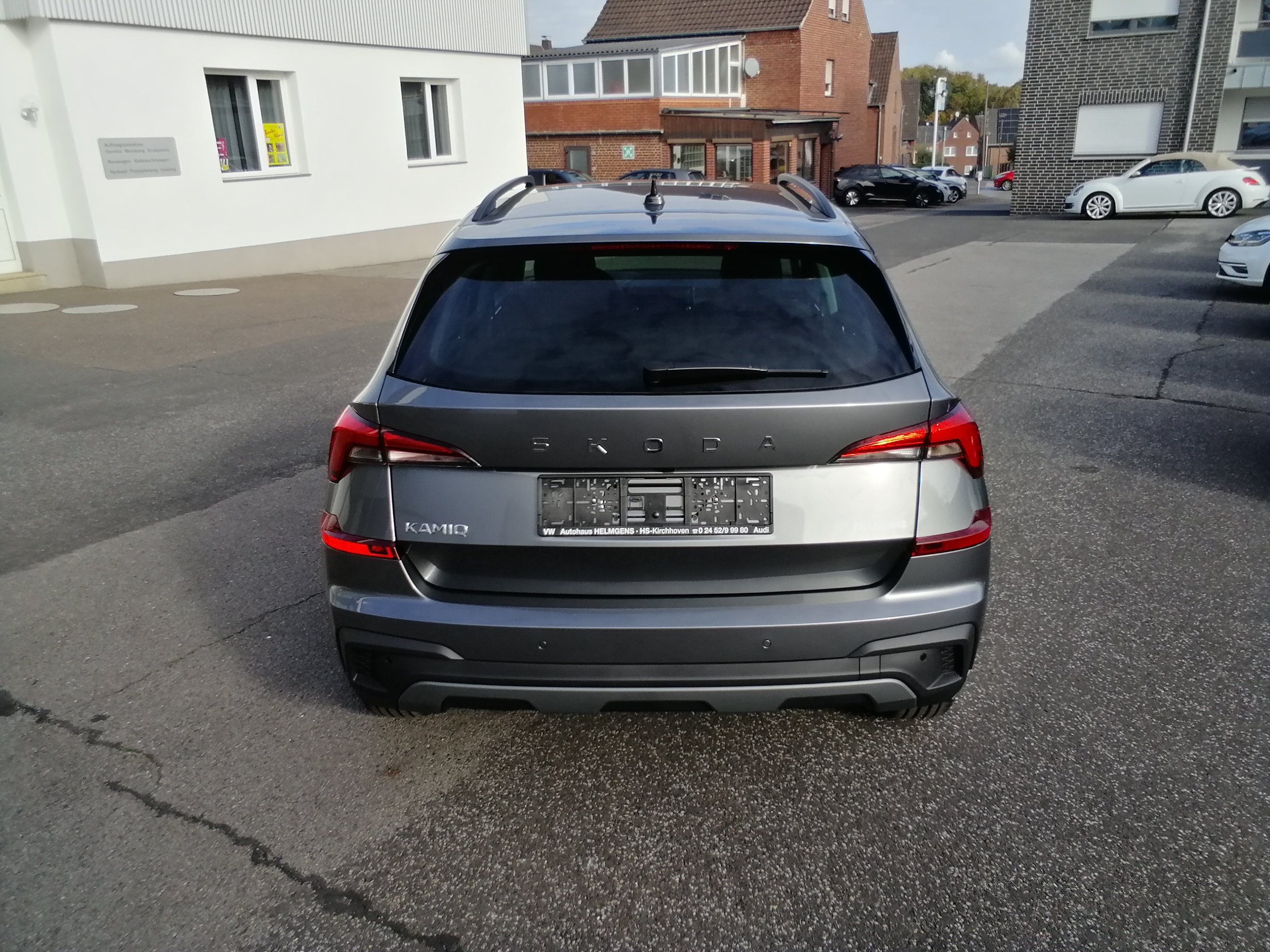 Skoda Kamiq 1,0 TSI DSG 130 Jahre LED AHK APP SHZ KAM GRA LMF