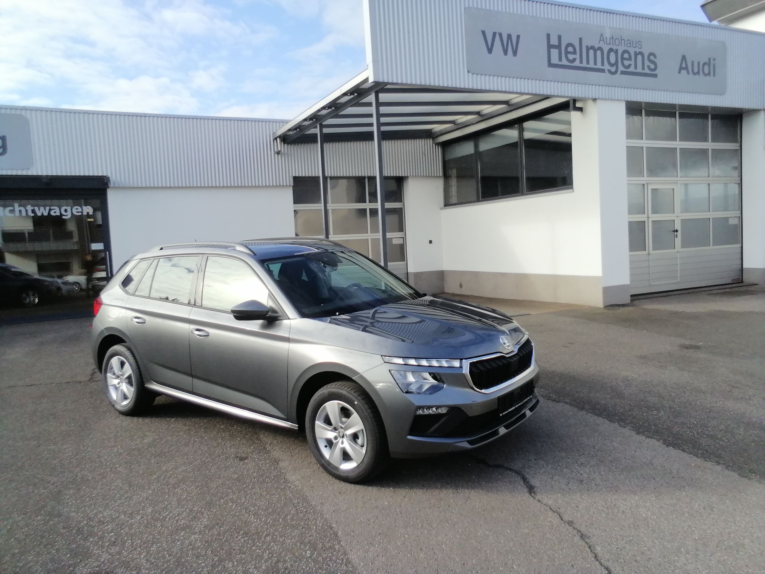 Skoda Kamiq 1,0 TSI DSG 130 Jahre LED AHK APP SHZ KAM GRA LMF