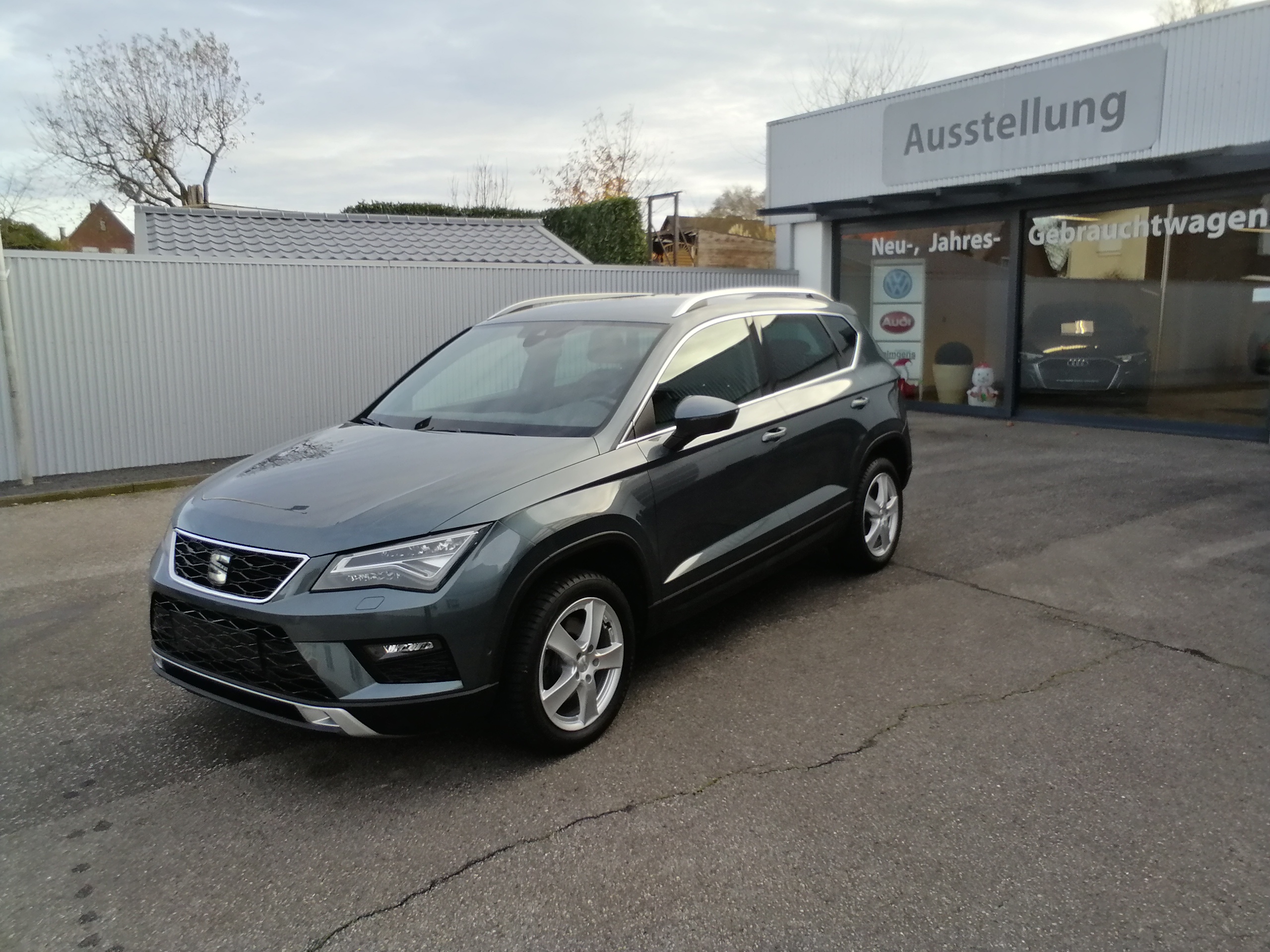 SEAT Ateca 1,4 TSI Xcellence NAVI LED AHK ACC SHZ