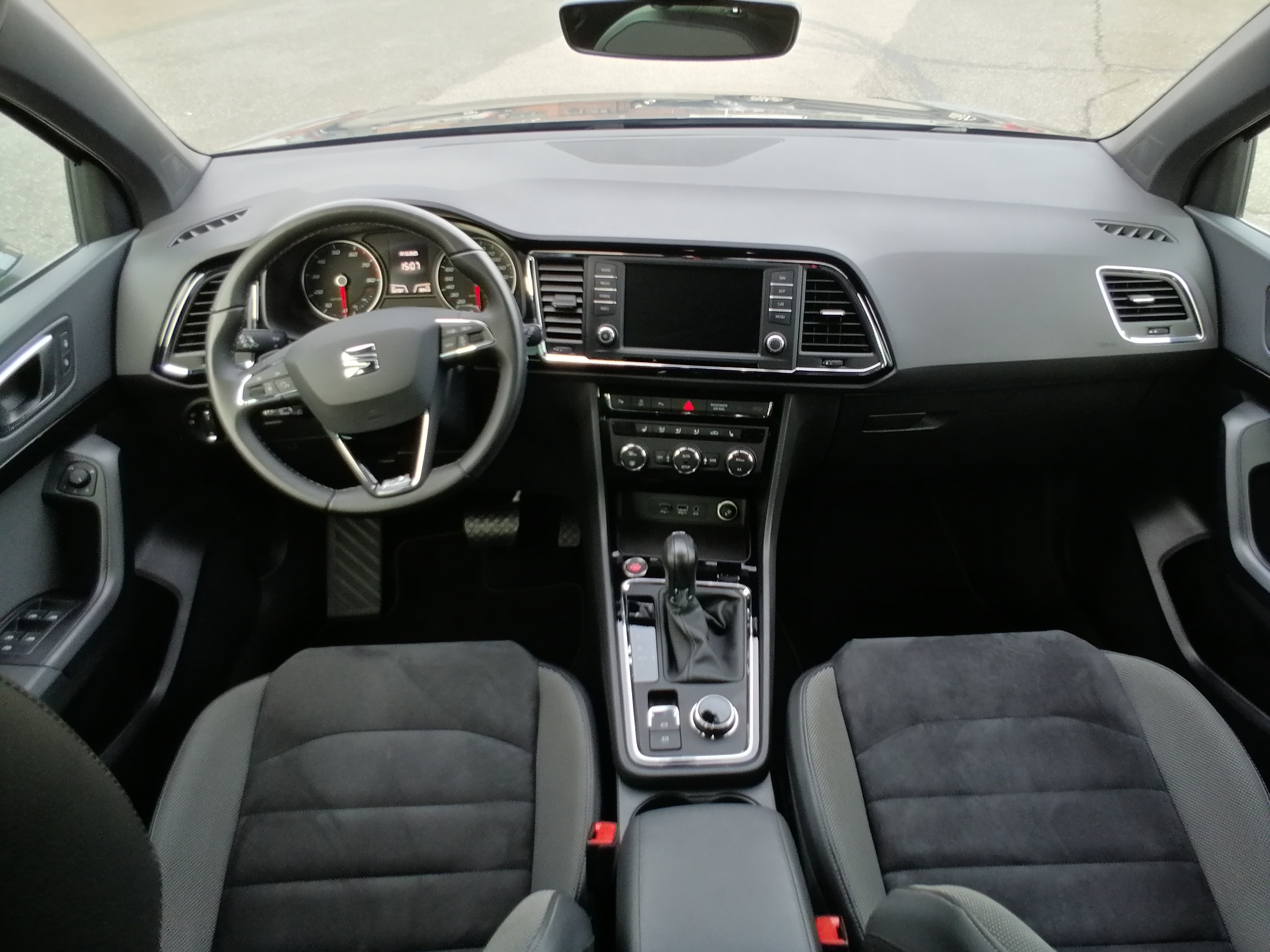 SEAT Ateca 1,4 TSI Xcellence NAVI LED AHK ACC SHZ