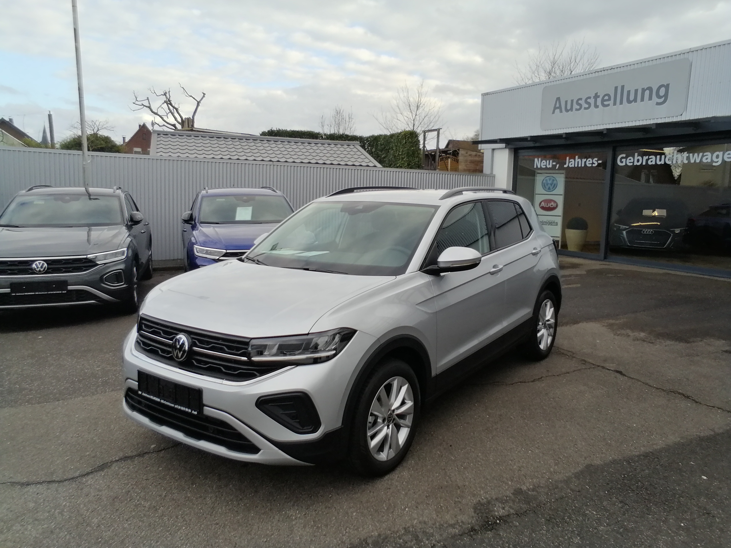 VW T-Cross 1.0 TSI 116PS DSG Life LED SHZ KAM APP LMF17