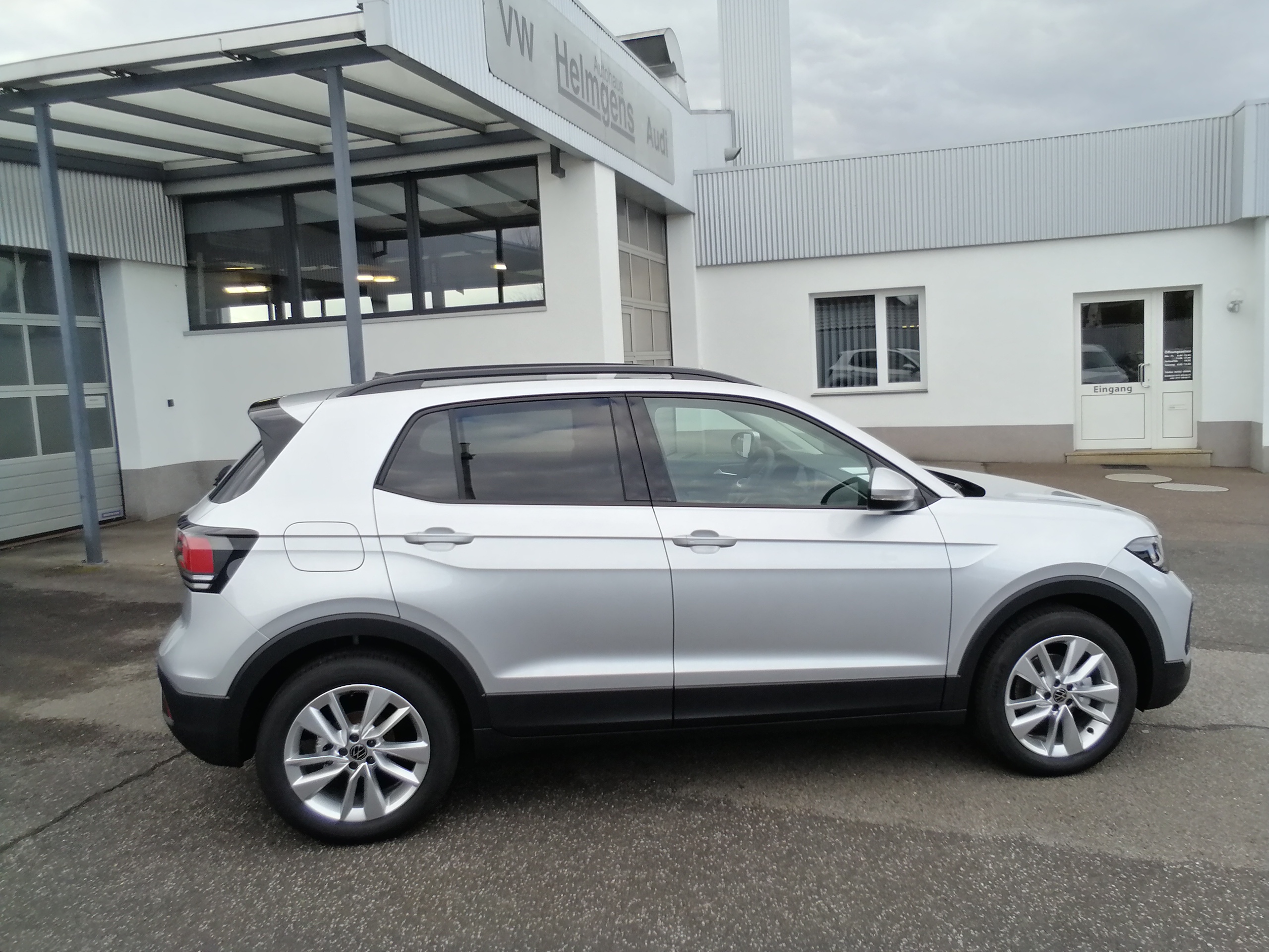 VW T-Cross 1.0 TSI 116PS DSG Life LED SHZ KAM APP LMF17