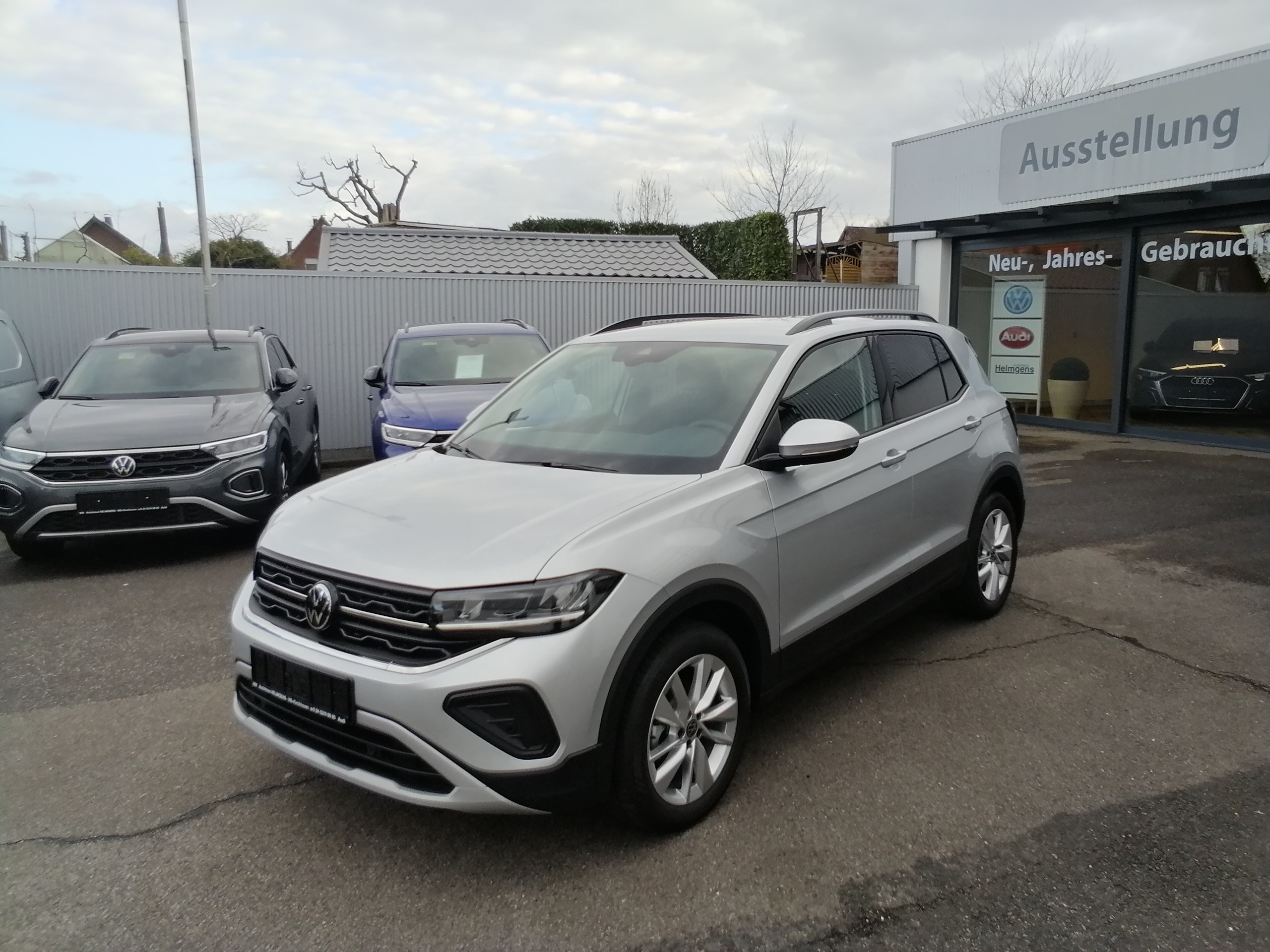 VW T-Cross 1.0 TSI 116PS DSG Life LED SHZ KAM APP LMF17