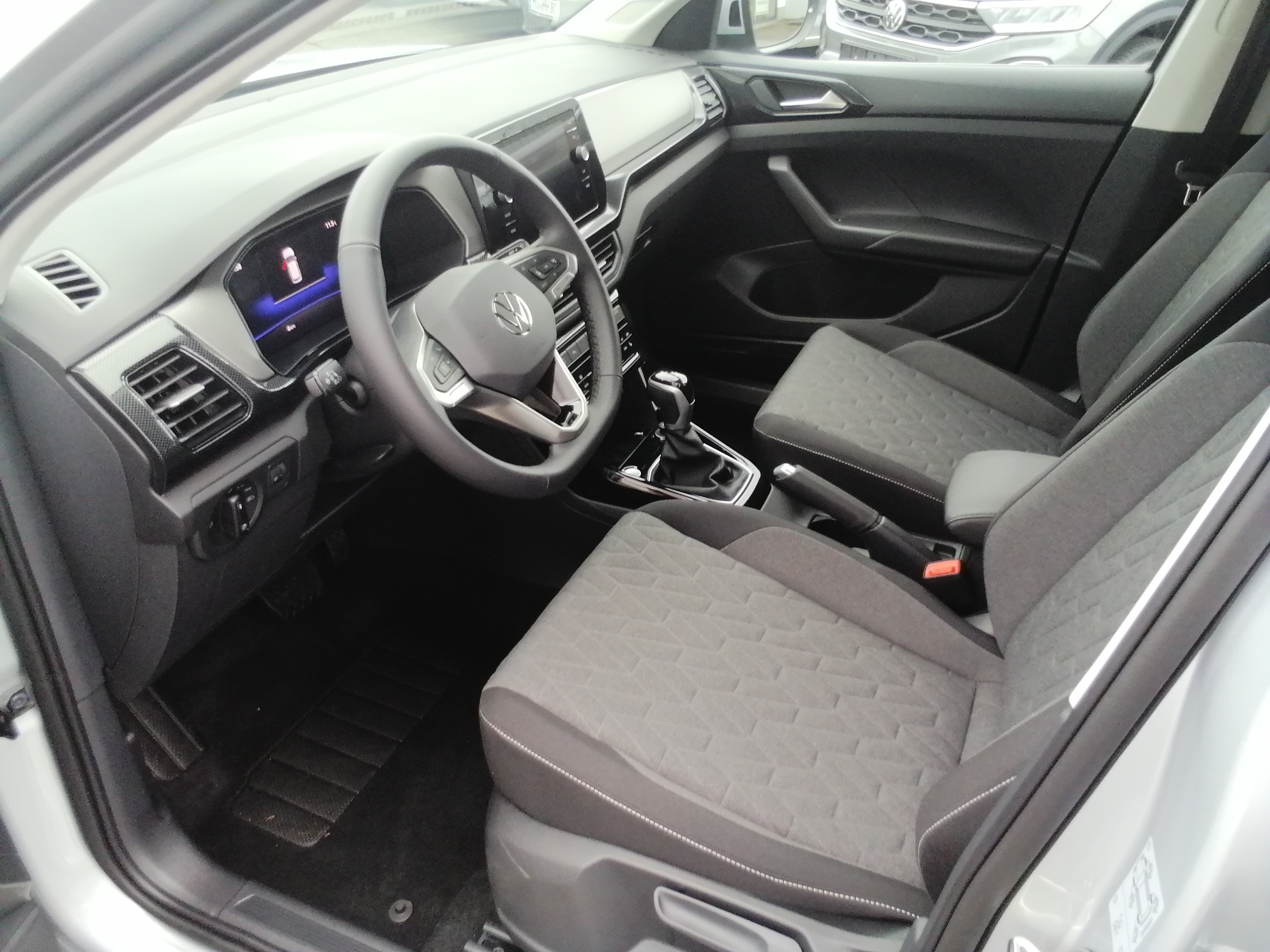 VW T-Cross 1.0 TSI 116PS DSG Life LED SHZ KAM APP LMF17