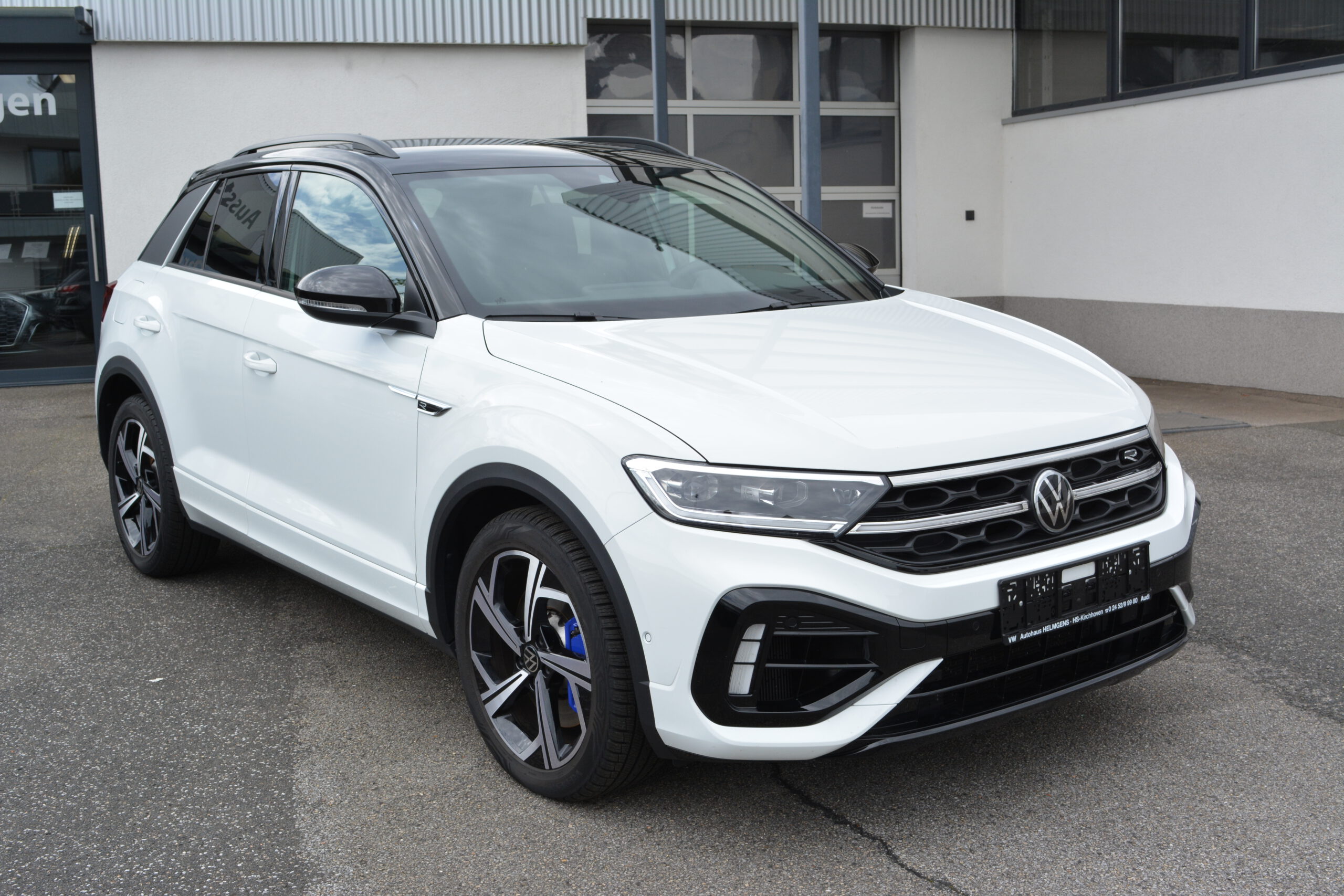 Volkswagen T-Roc “R” 2.0 TSI DSG 4MOTION NAVI KAM ACC BLACK