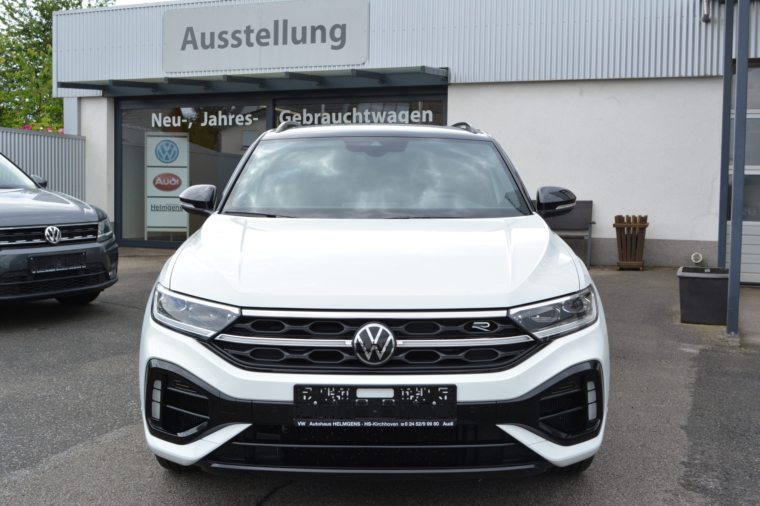 Volkswagen T-Roc “R” 2.0 TSI DSG 4MOTION NAVI KAM ACC BLACK