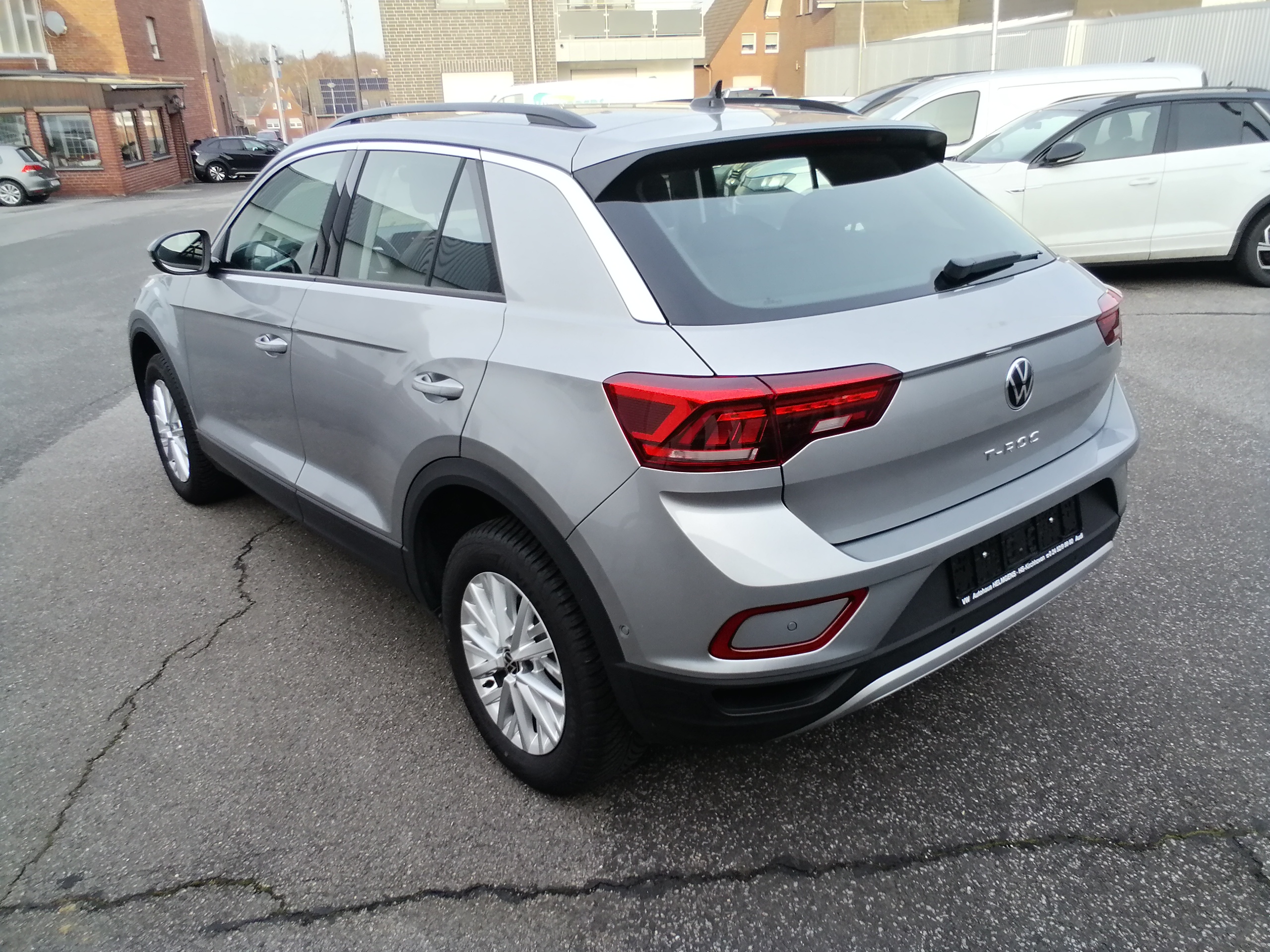 VW T-Roc 1,5 TSI LIFE ACC KAM APP SHZ LMF