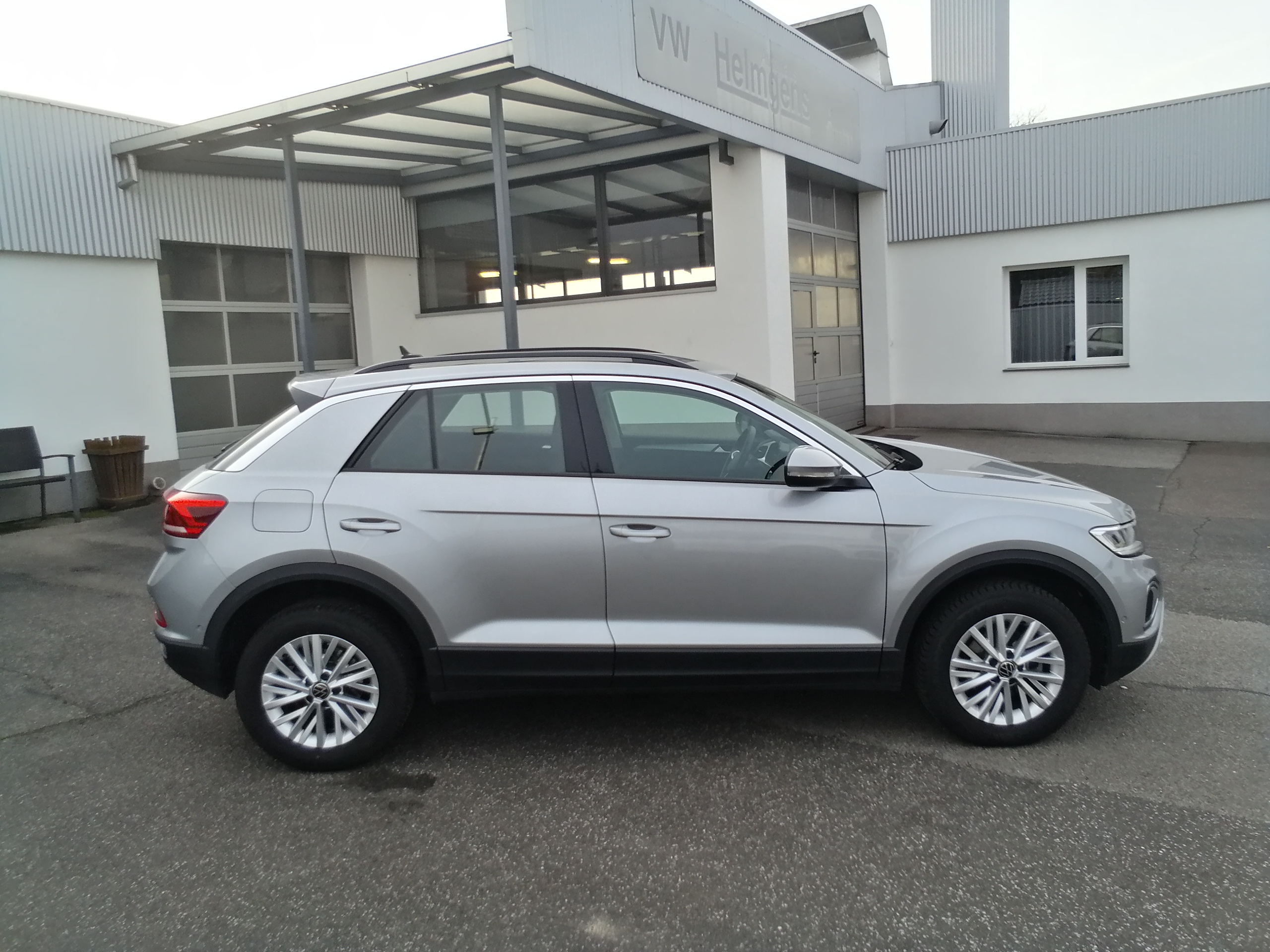 VW T-Roc 1,5 TSI LIFE ACC KAM APP SHZ LMF