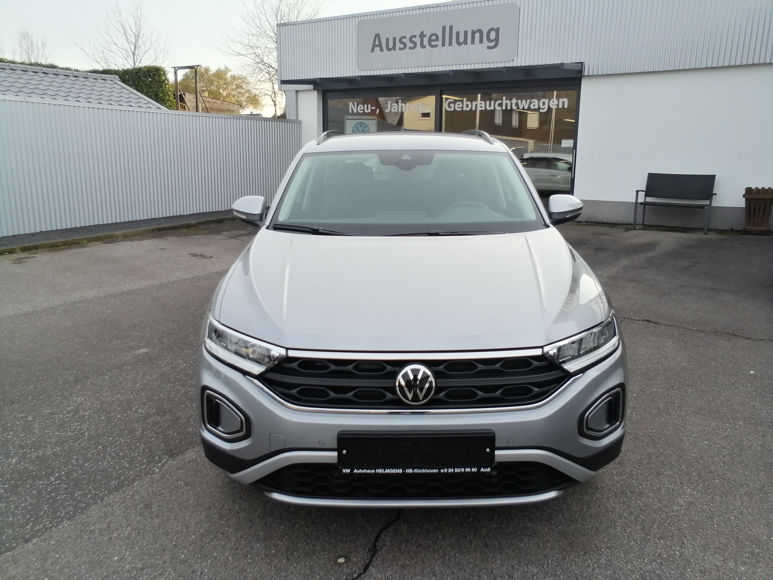 VW T-Roc 1,5 TSI LIFE ACC KAM APP SHZ LMF