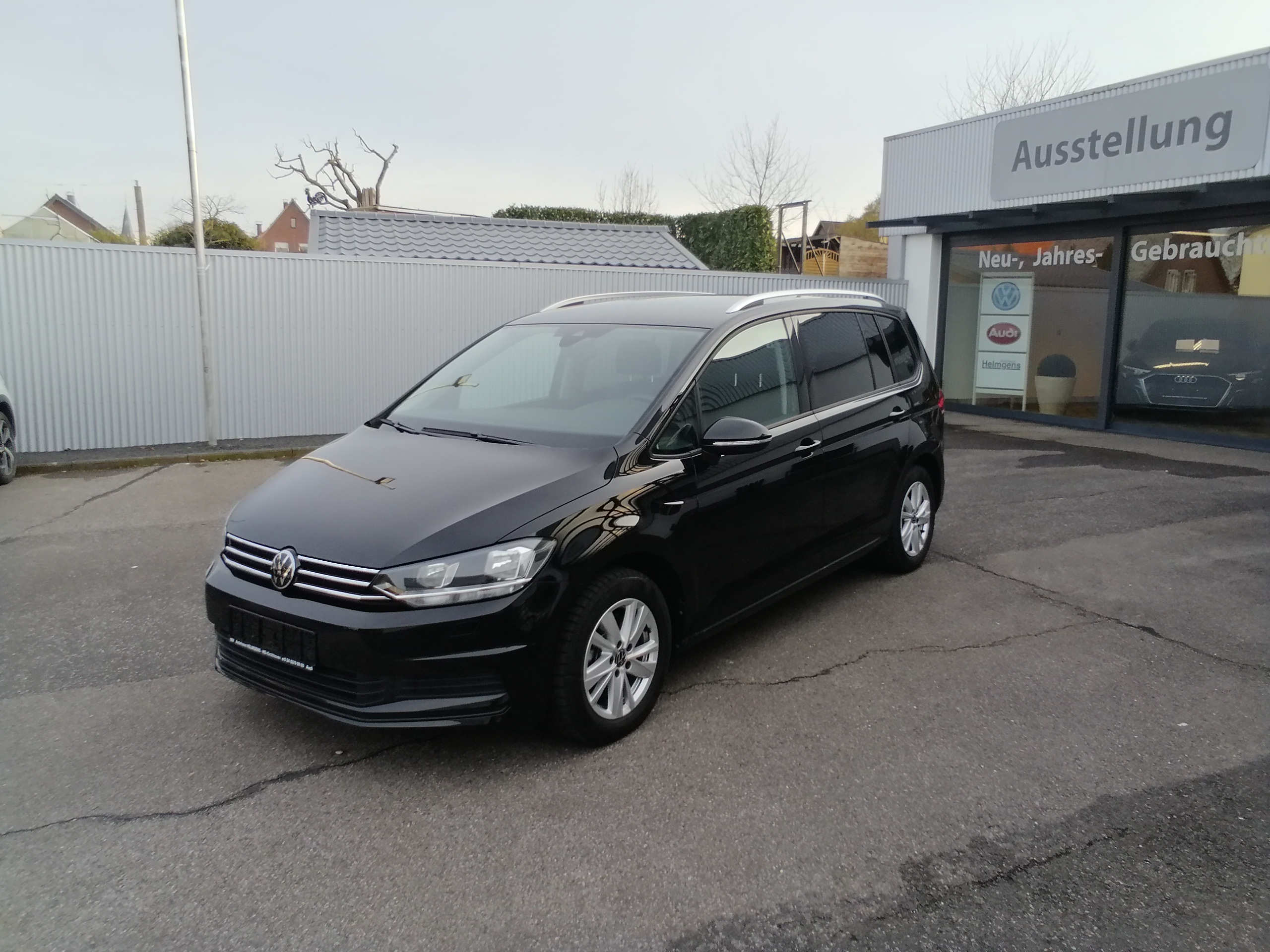 VW Touran 1,5 TSI DSG Comfortline NAVI ACC SHZ KAMERA