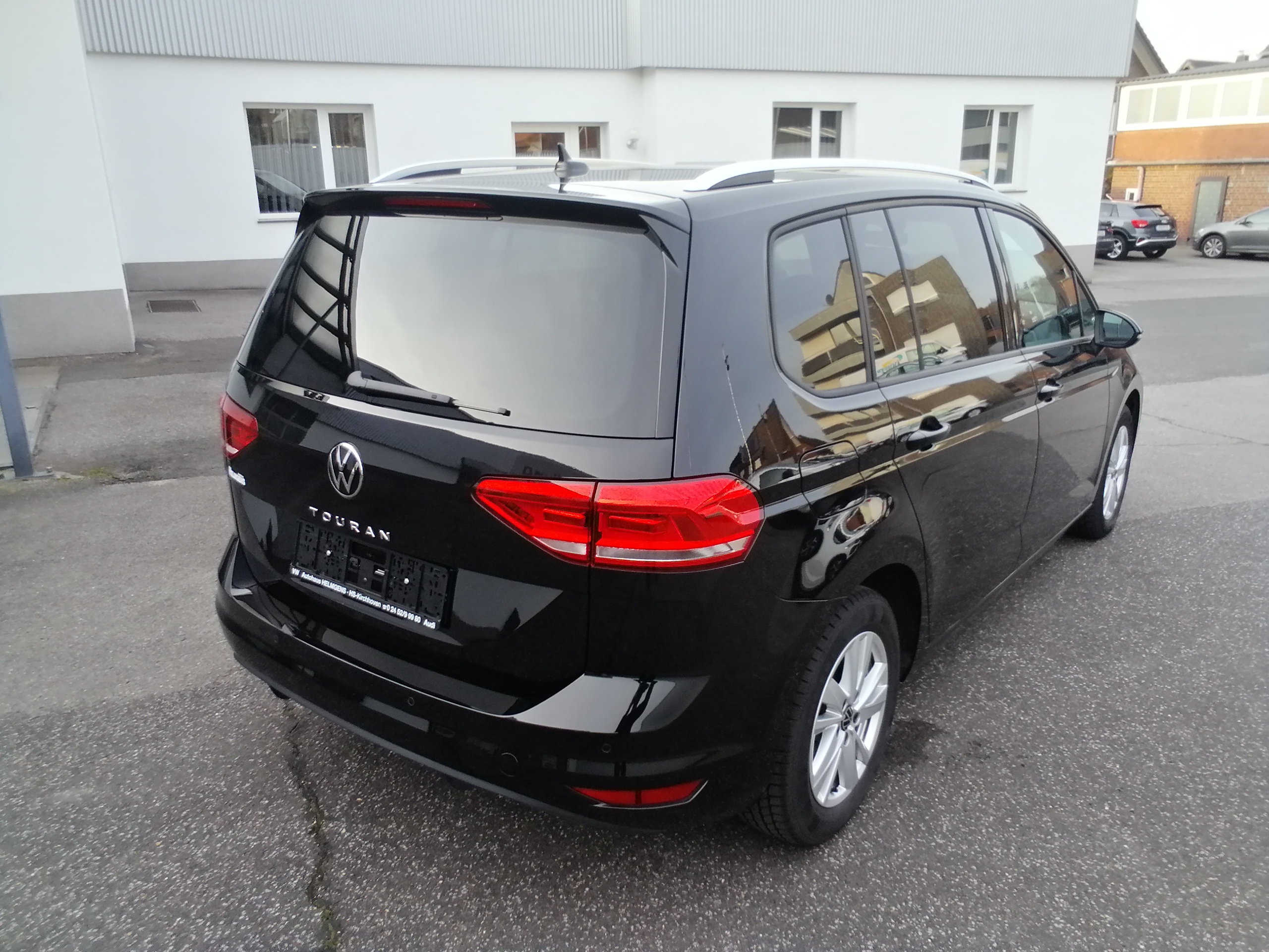 VW Touran 1,5 TSI DSG Comfortline NAVI ACC SHZ KAMERA