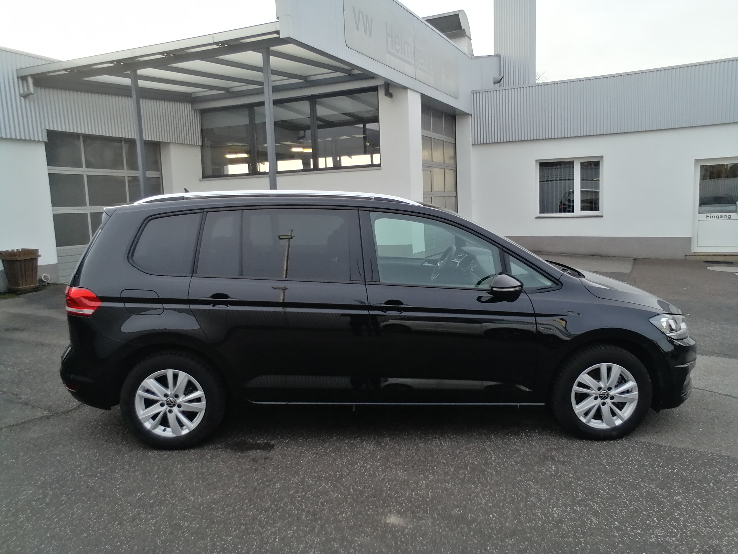 VW Touran 1,5 TSI DSG Comfortline NAVI ACC SHZ KAMERA