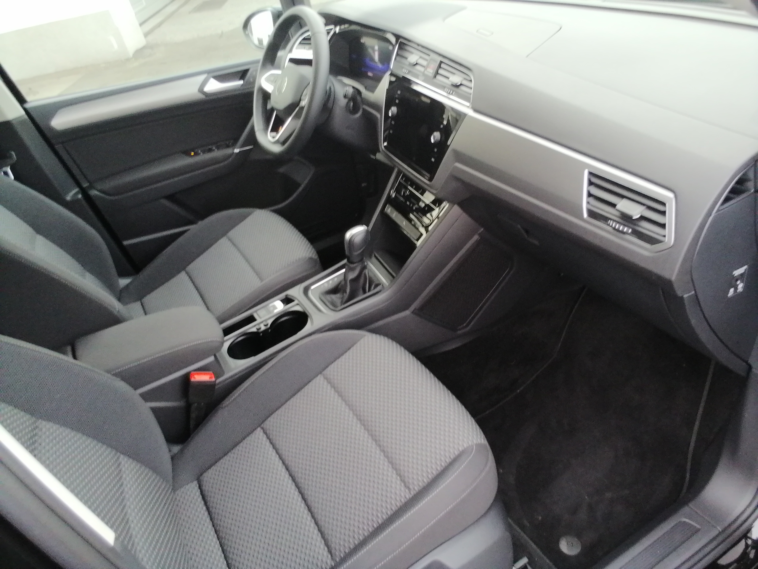 VW Touran 1,5 TSI DSG Comfortline NAVI ACC SHZ KAMERA
