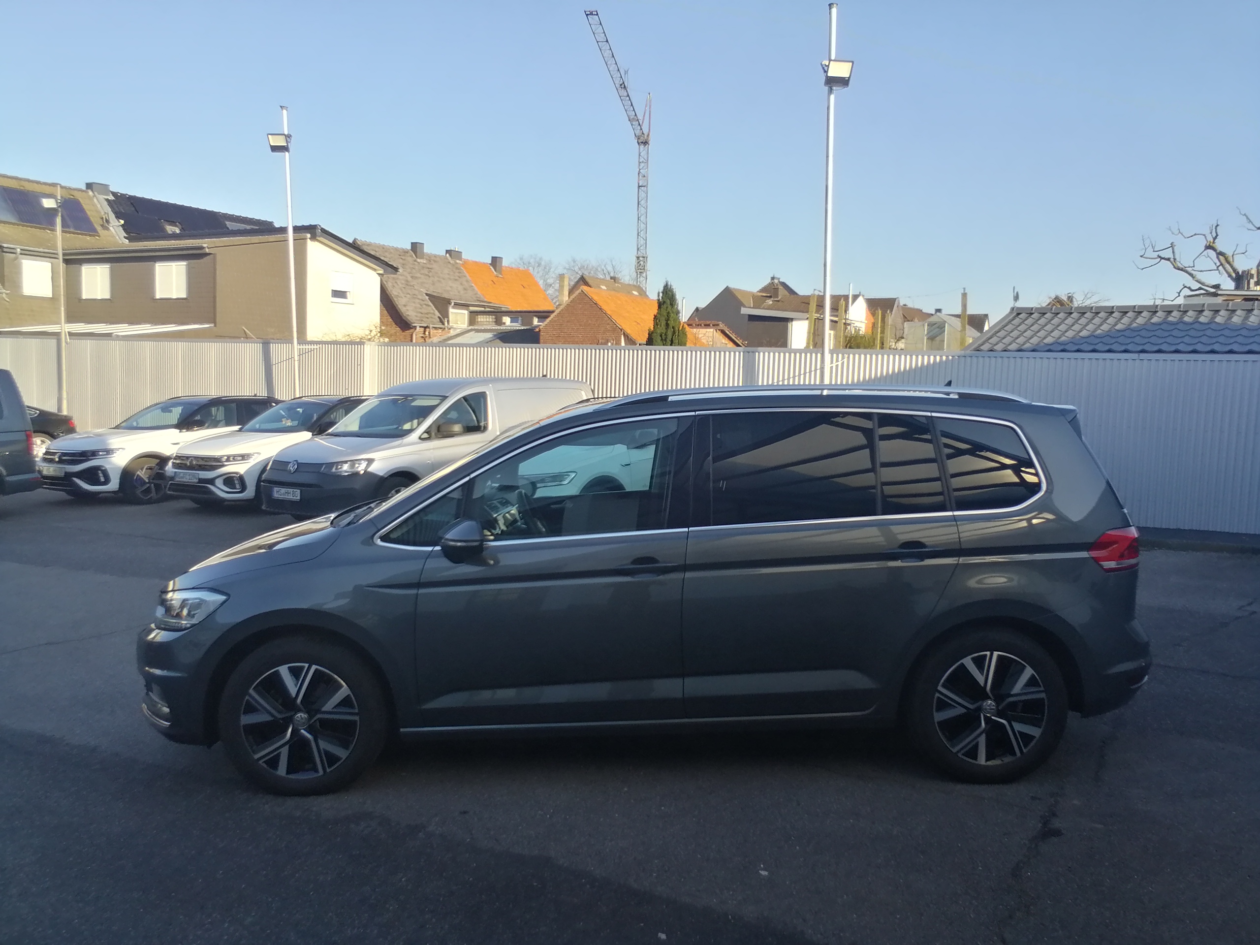 VW TOURAN 2,0TDI 150 PS DSG Highline AHK NAVI ACC 7Sitze