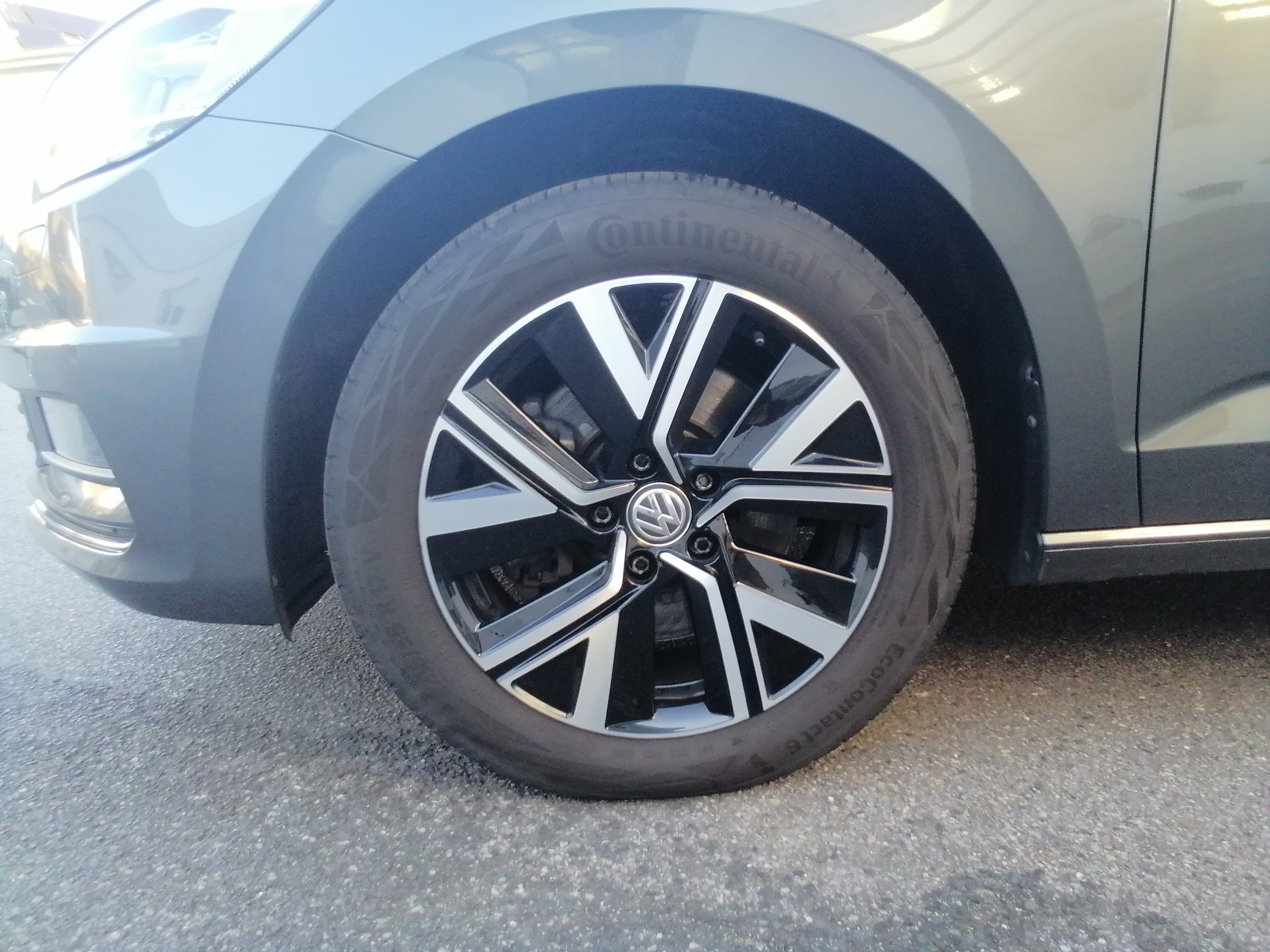 VW TOURAN 2,0TDI 150 PS DSG Highline AHK NAVI ACC 7Sitze