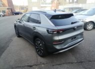 Volkswagen T-Roc 1.5 eTSI 150 PS LIFE LED AHK KAM ACC