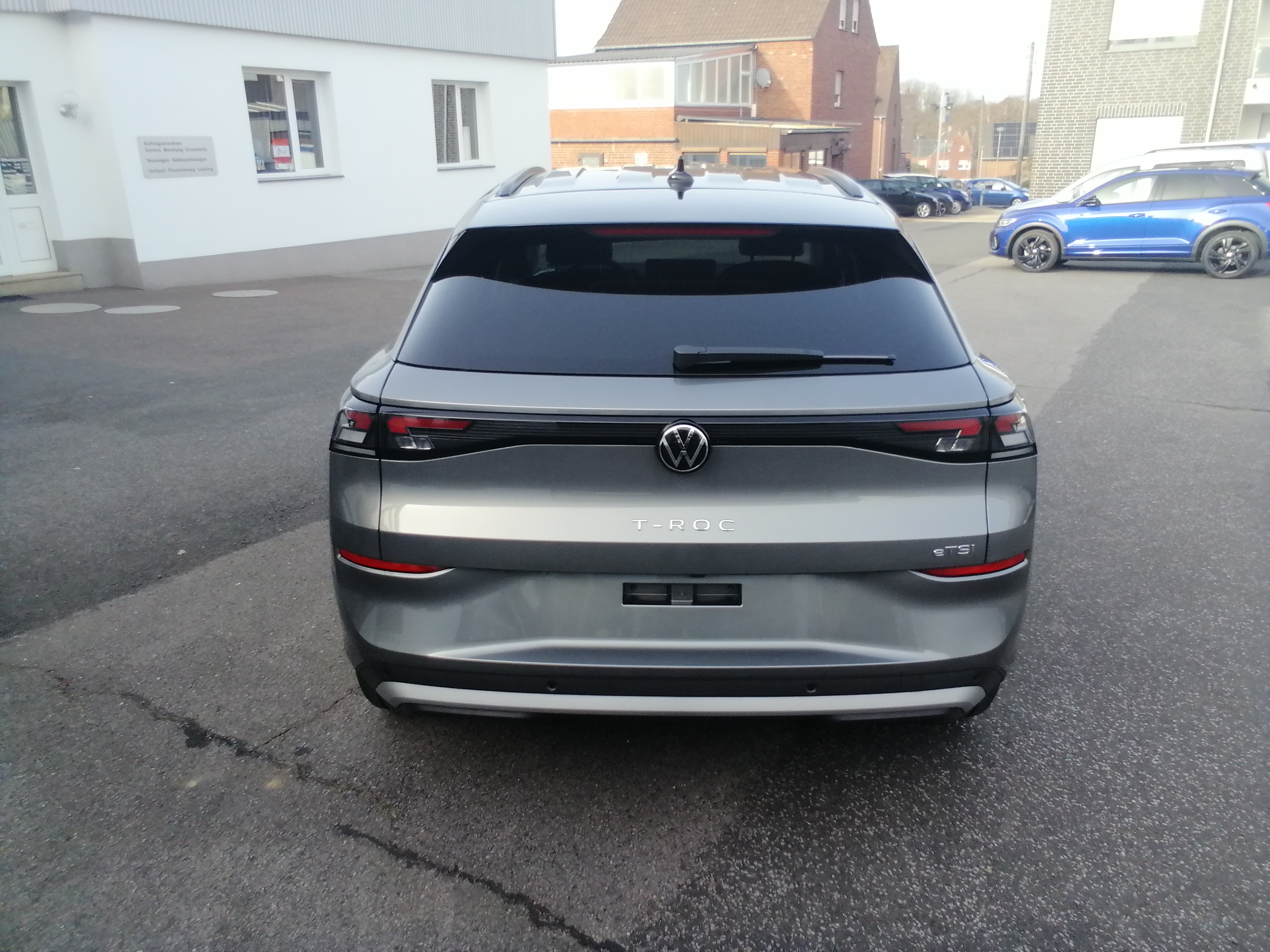 Volkswagen T-Roc 1.5 eTSI 150 PS LIFE LED AHK KAM ACC