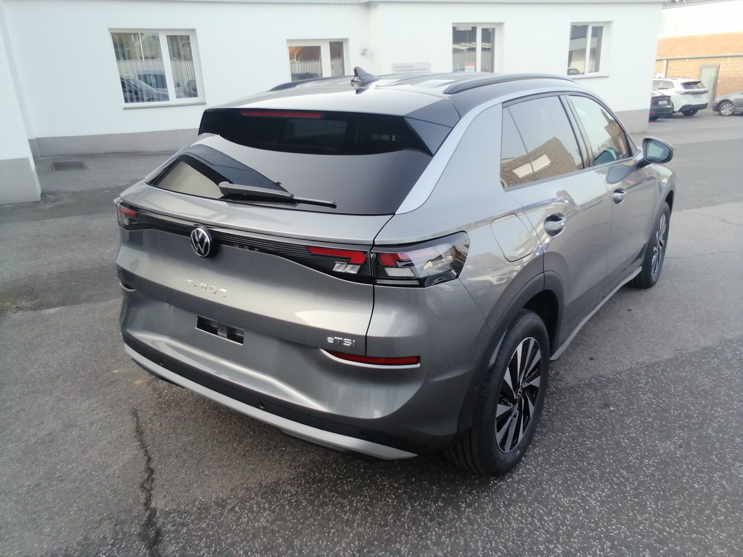 Volkswagen T-Roc 1.5 eTSI 150 PS LIFE LED AHK KAM ACC