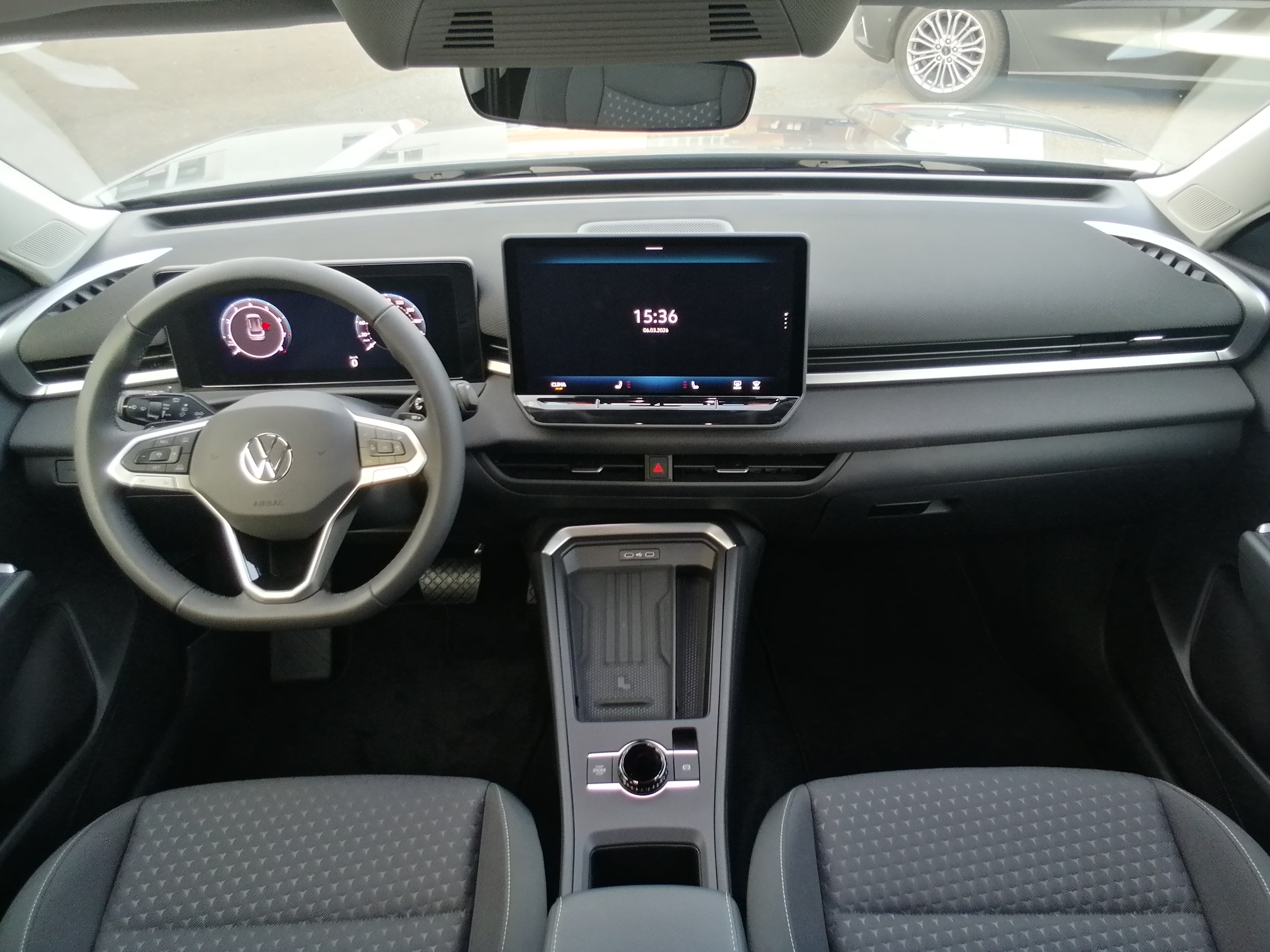 Volkswagen T-Roc 1.5 eTSI 150 PS LIFE LED AHK KAM ACC