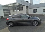 Ford Focus Titanium 1,5 TDCI AUTOMATIK LED AHK KAM NAVI PANO SHZ ACC