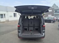 Volkswagen T7 Multivan 150 PS DSG Basis lang LED AHK ACC SHZ