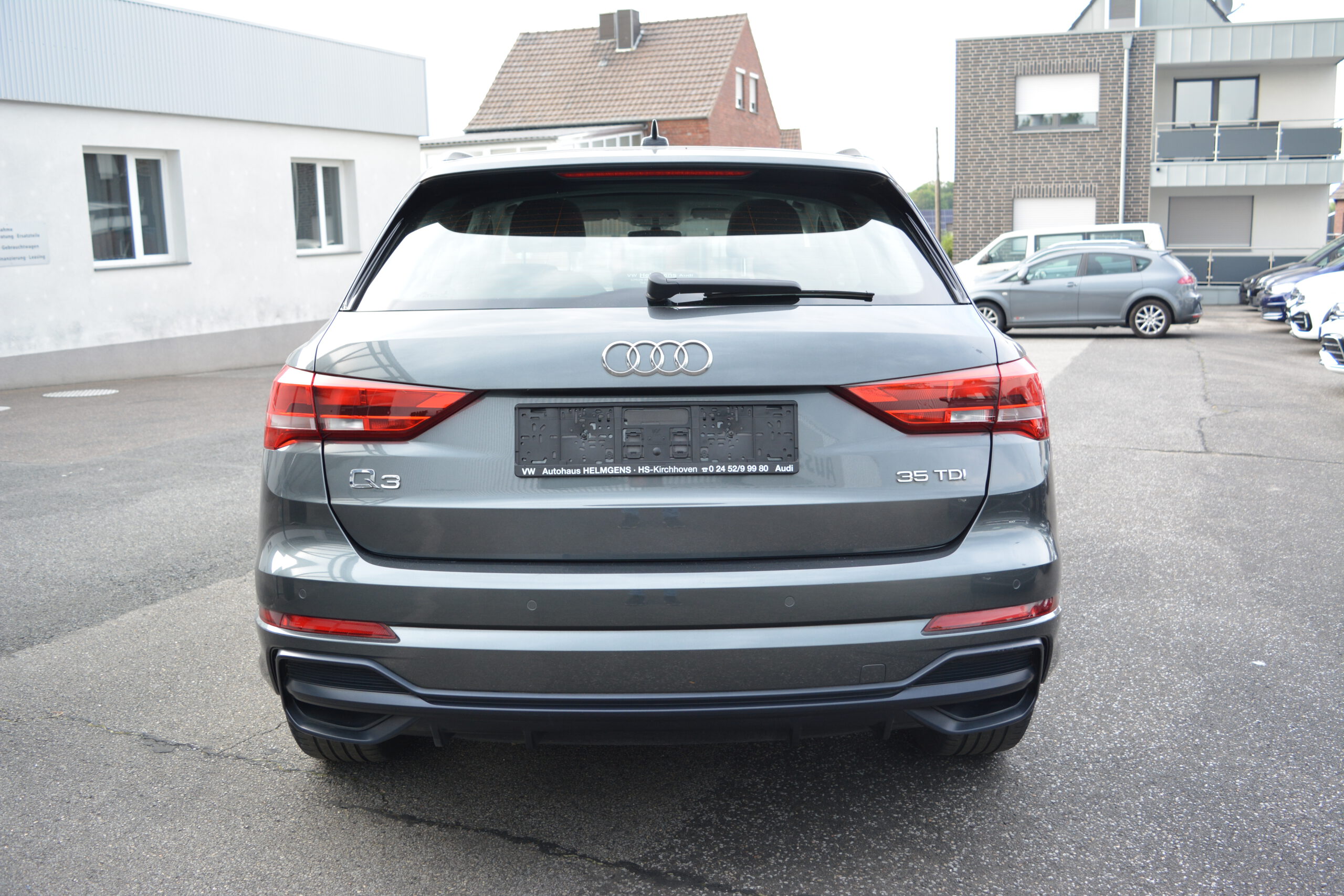 AUDI Q3 2,0 TDI 150 PS Stronic LED AHK ACC NAVI EPAKET