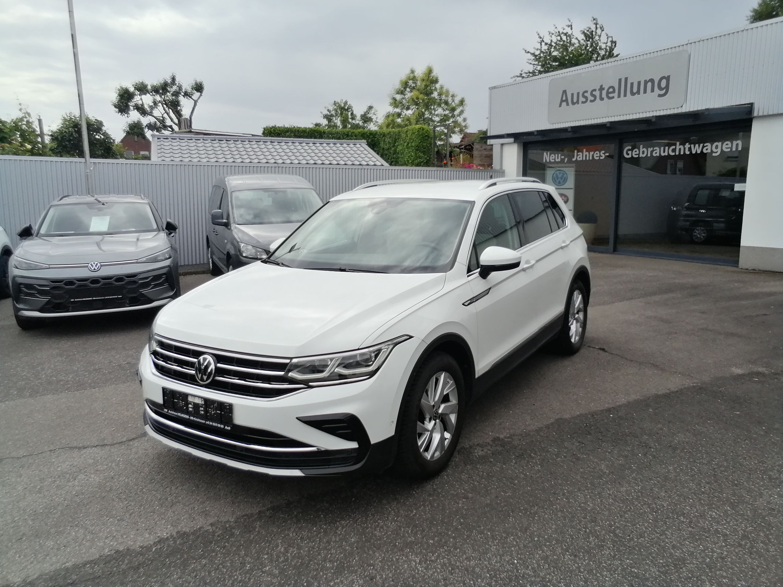 VW Tiguan 1,5 TSI DSG Elegance LED NAVI KAM SHZ ACC EPAKET
