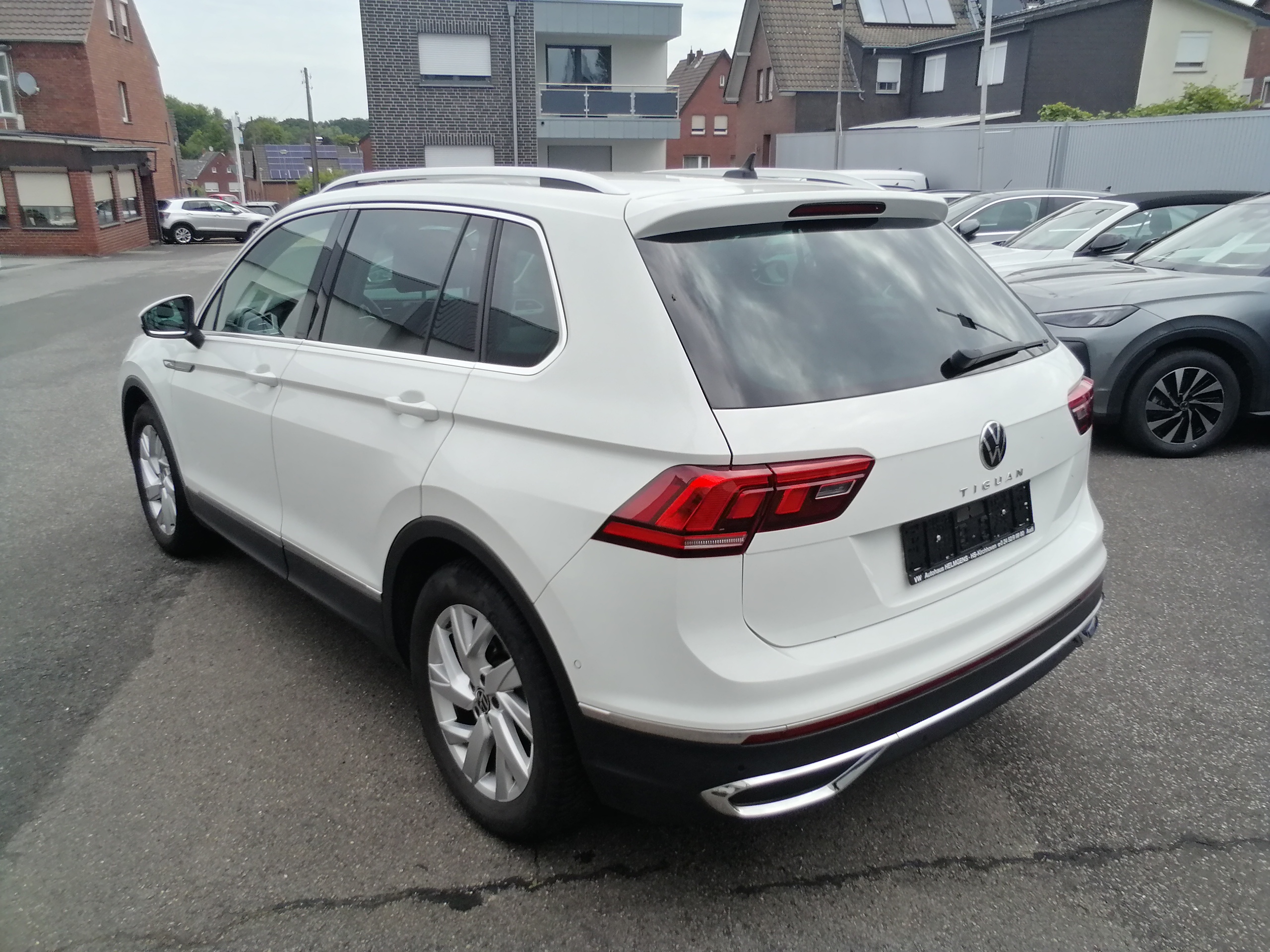 VW Tiguan 1,5 TSI DSG Elegance LED NAVI KAM SHZ ACC EPAKET
