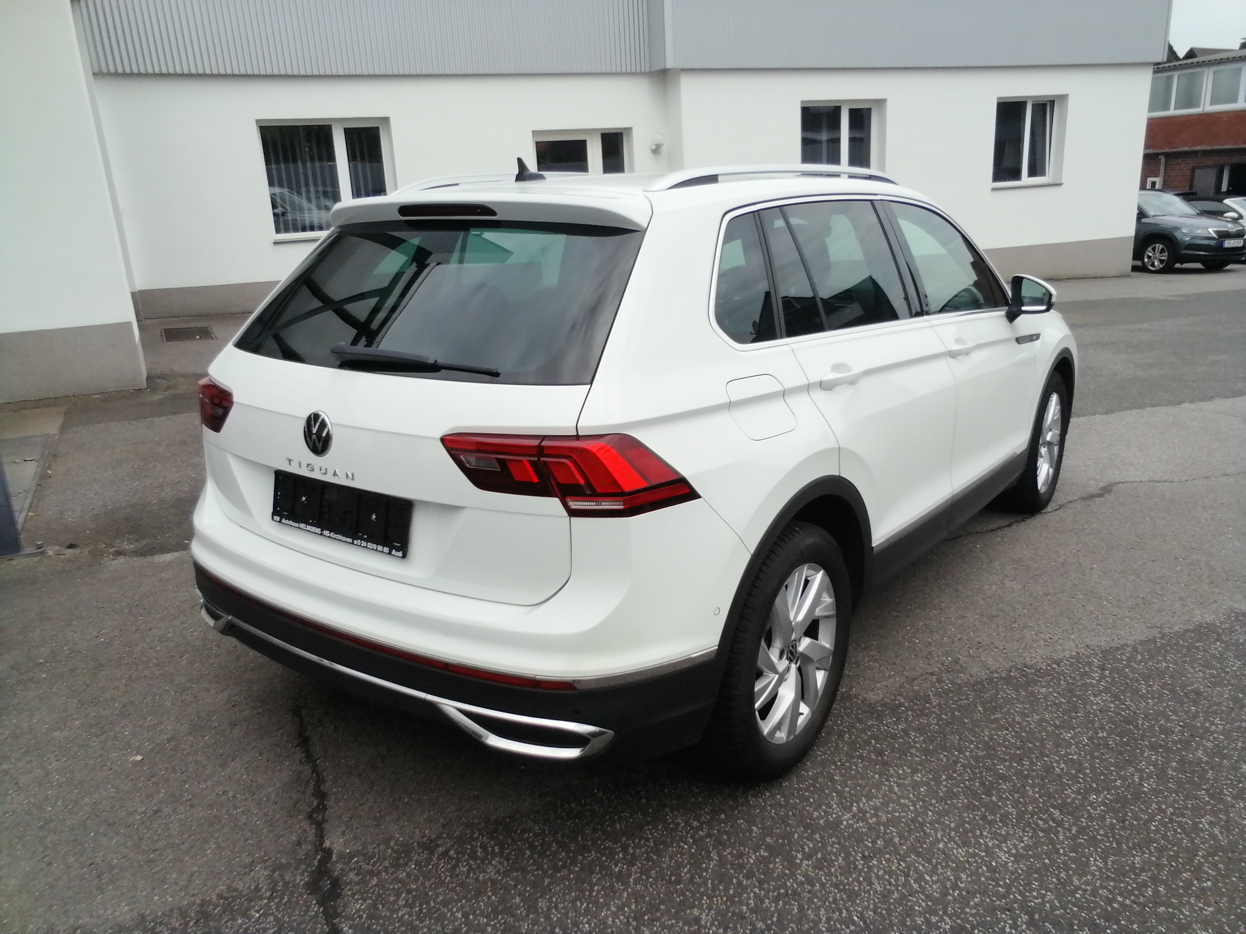 VW Tiguan 1,5 TSI DSG Elegance LED NAVI KAM SHZ ACC EPAKET