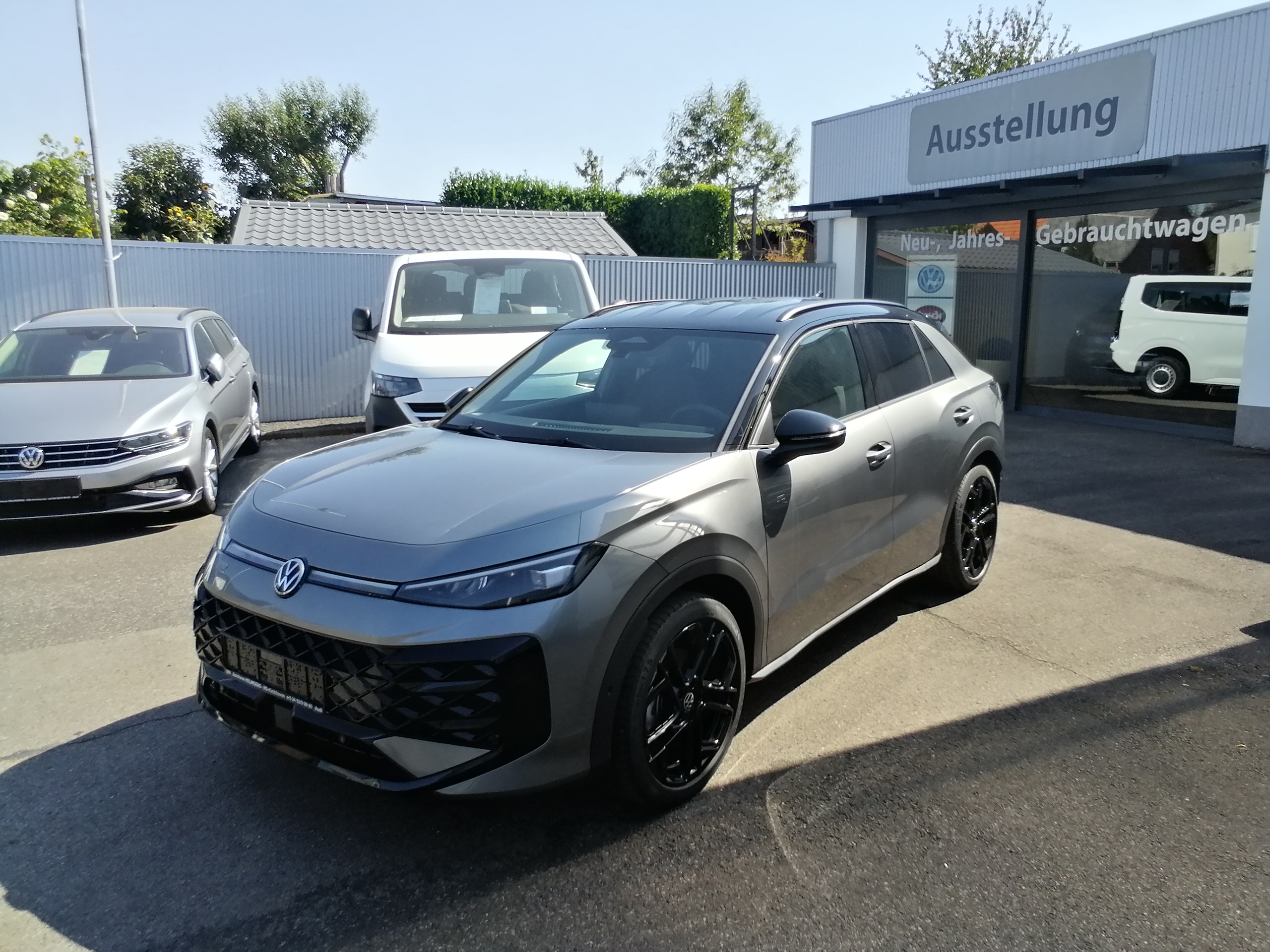 VW T-ROC 1.5 eTSI 150 PS R-Line IQ LIGHT AHK KAM ACC EKlappe