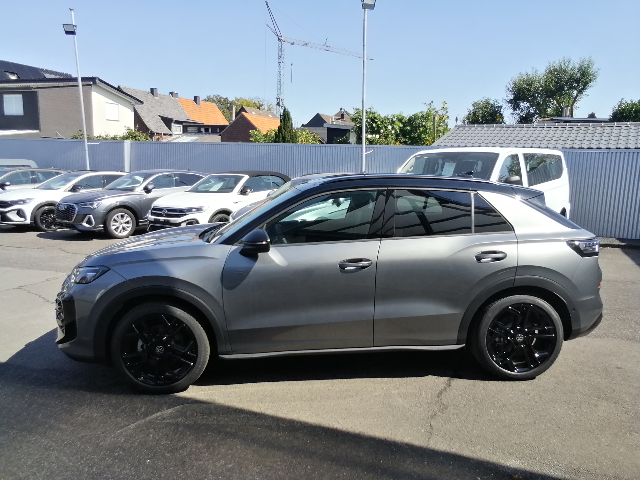 VW T-ROC 1.5 eTSI 150 PS R-Line IQ LIGHT AHK KAM ACC EKlappe
